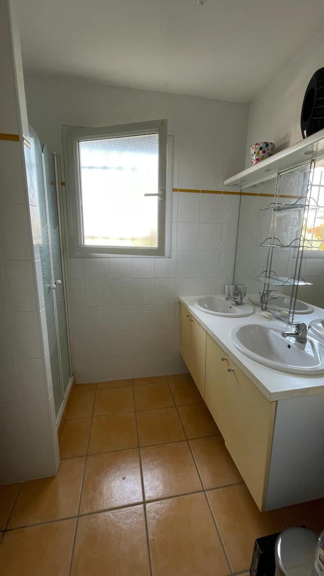 Chez Nath Et Scott Apartment Виен Екстериор снимка
