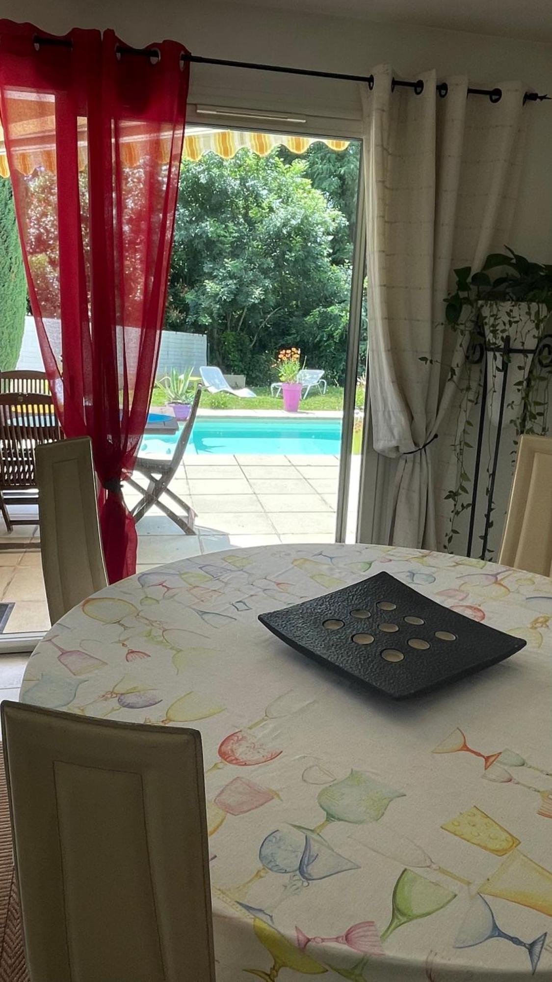 Chez Nath Et Scott Apartment Виен Екстериор снимка