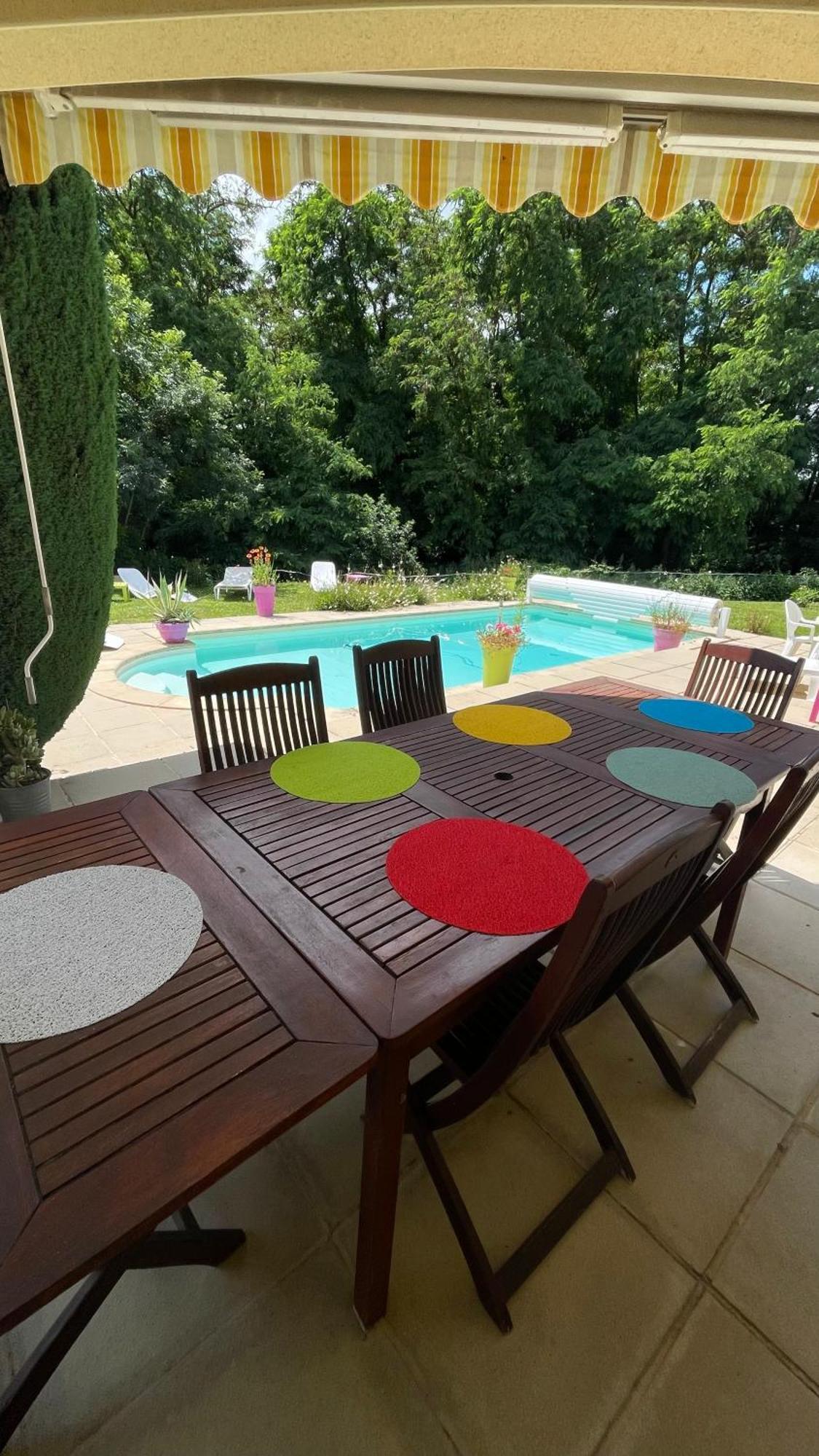 Chez Nath Et Scott Apartment Виен Екстериор снимка