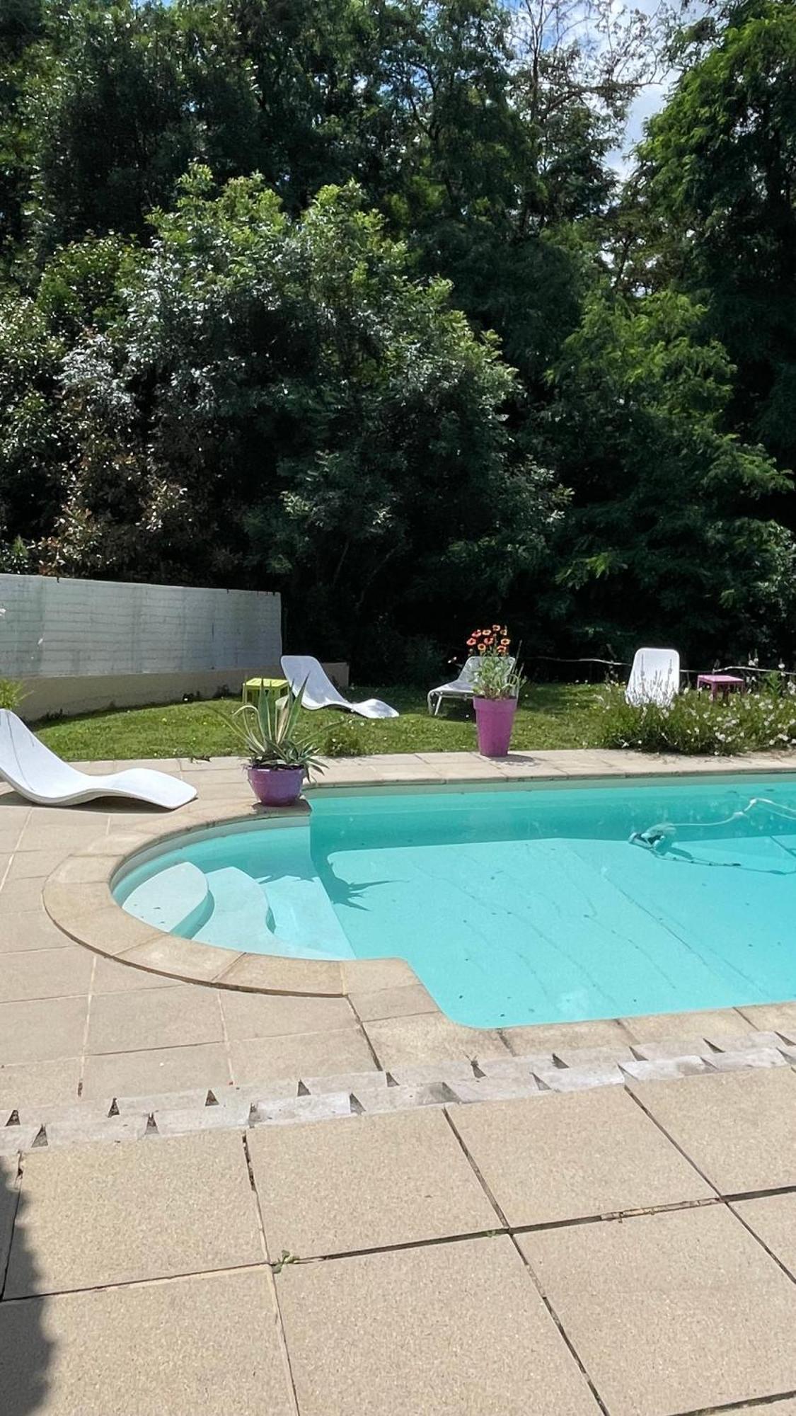 Chez Nath Et Scott Apartment Виен Екстериор снимка